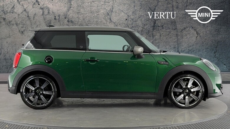 MINI Hatchback 2.0 Cooper S Exclusive 3dr Auto Petrol Hatchback